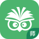 难怪李小萌一脸福相，她爸年轻时浓眉大眼比王雷还帅，还特别疼她